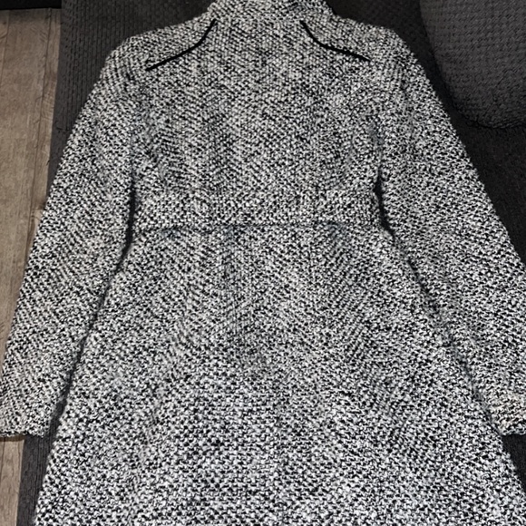 Coat - Picture 2 of 3